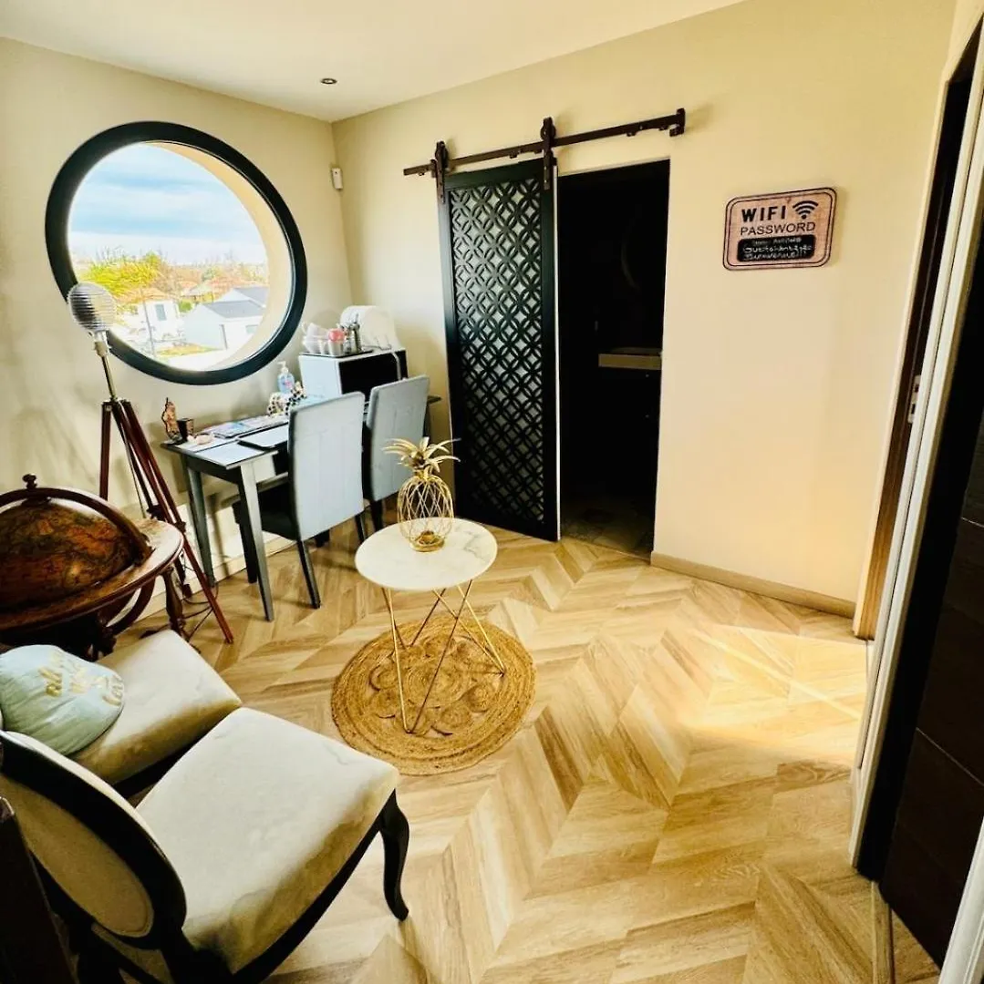 Проживание в семье Chambre Privee, Proche Aeroport Et Airbus Saint-Victoret